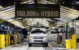 Ford produced 100000 hybrid SUVs