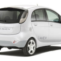 Mitsubishi MiEV Sport Air and i MiEV debut at Geneva