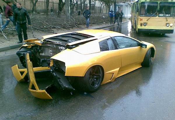 Lamborghini Murcielago totaled Video and Photos
