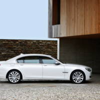 2009 BMW 760i and 760Li