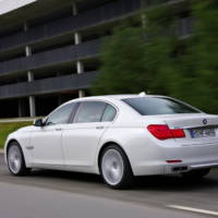 2009 BMW 760i and 760Li