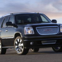 2009 GMC Yukon Denali Hybrid unveiled