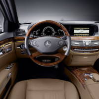 2009 Mercedes-Benz S Class AMG Sports package