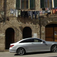 2010 Mercedes E Class Coupe photos and details