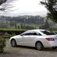 2010 Mercedes E Class Coupe photos and details