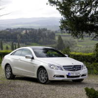 2010 Mercedes E Class Coupe photos and details