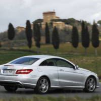 2010 Mercedes E Class Coupe photos and details