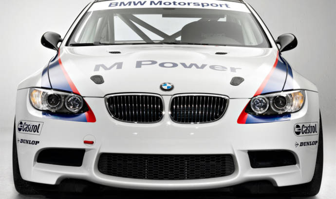 BMW M3 GT4 race debut