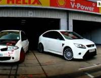 Ford Focus RS vs Renault Megane R26.R