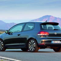 2010 Volkswagen Golf GTD photos and details