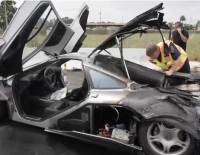 $2.5 Million McLaren F1 on fire