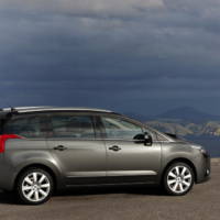 Peugeot 5008 announced