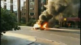 Lamborghini Gallardo on fire in UK