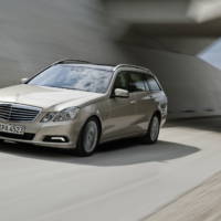 2010 Mercedes E Class Estate photos and details