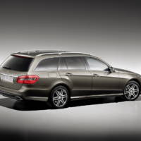 2010 Mercedes E Class Estate photos and details