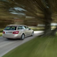 2010 Mercedes E Class Estate photos and details