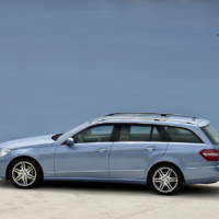 2010 Mercedes E Class Estate photos and details