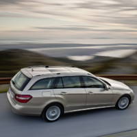 2010 Mercedes E Class Estate photos and details