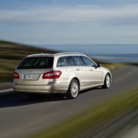 2010 Mercedes E Class Estate photos and details