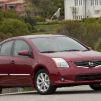 2010 Nissan Sentra and Sentra SE-R price