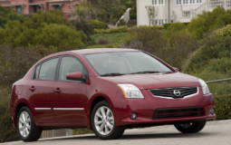 2010 Nissan Sentra and Sentra SE-R price