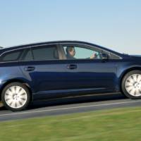 Toyota Avensis gets 1.6 Valvematic petrol and 2.2 D-CAT 150 diesel engines