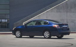 2010 Nissan Altima - Photos and Details