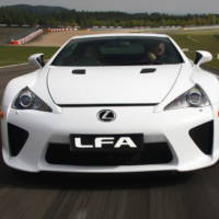 Lexus LF-A official photos and details