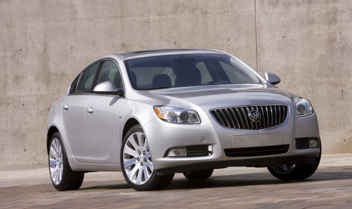 2011 Buick Regal - Photos and Details