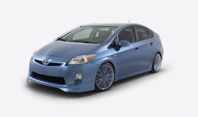 Sema 2009: Toyota Prius Aerius and Aemulus