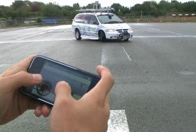 Video: iPhone controlled minivan