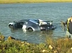 Video: Bugatti Veyron goes swimming