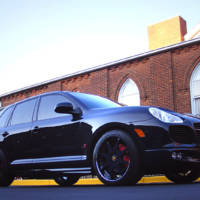 Switzer Porsche Cayenne digital lowering