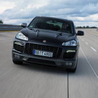 TECHART Porsche Cayenne Turbo sets Fullsize-SUV Speed Record