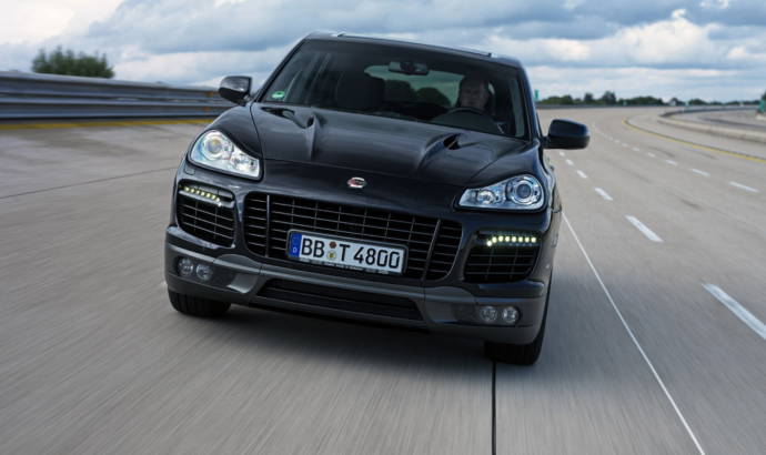 TECHART Porsche Cayenne Turbo sets Fullsize-SUV Speed Record