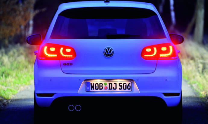 Volkswagen Golf VI gets LED lights