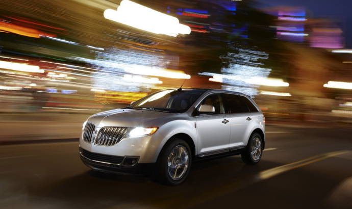 2011 Lincoln MKX luxury crossover