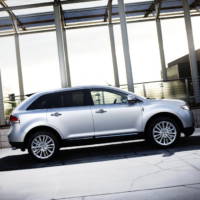 2011 Lincoln MKX luxury crossover