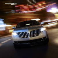 2011 Lincoln MKX luxury crossover