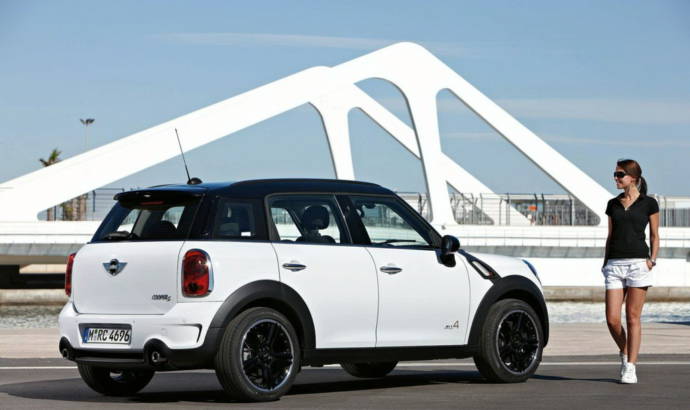 Mini Countryman leaked photos