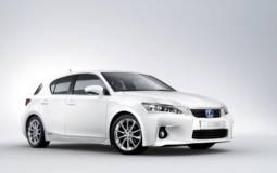 2010 Lexus CT 200h officially revealed