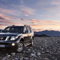 2010 Nissan Pathfinder and Navara Facelift