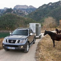 2010 Nissan Pathfinder and Navara Facelift