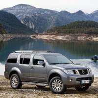 2010 Nissan Pathfinder and Navara Facelift