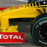 2010 Renault Formula 1 Car - R30