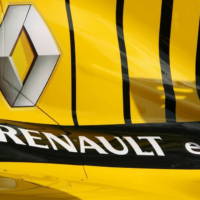 2010 Renault Formula 1 Car - R30