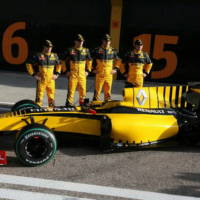 2010 Renault Formula 1 Car - R30