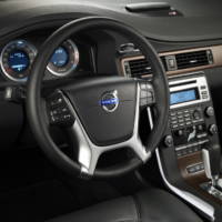 2010 Volvo S80 in depth