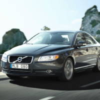 2010 Volvo S80 in depth