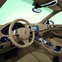 2011 Porsche Cayenne photos and details